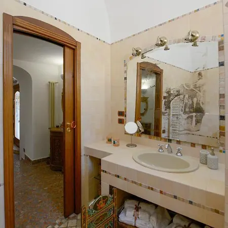 Umbra Idris Ferienhaus
